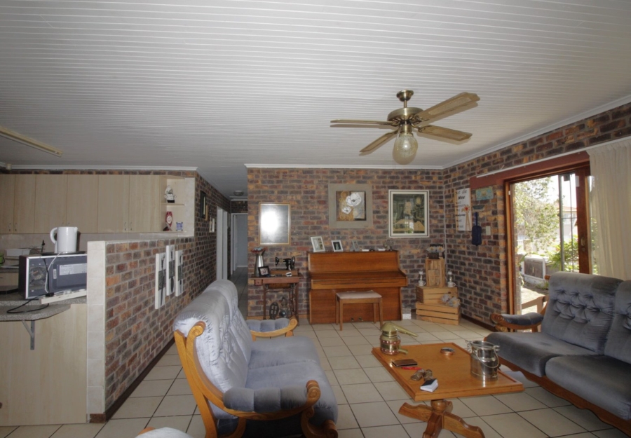 3 Bedroom Property for Sale in Wavecrest Eastern Cape